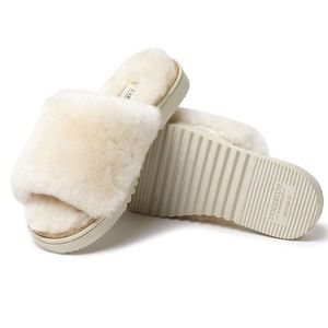 NIB Fireside by Dearfoams Cairns Genuine Shearling Slipper Sandals